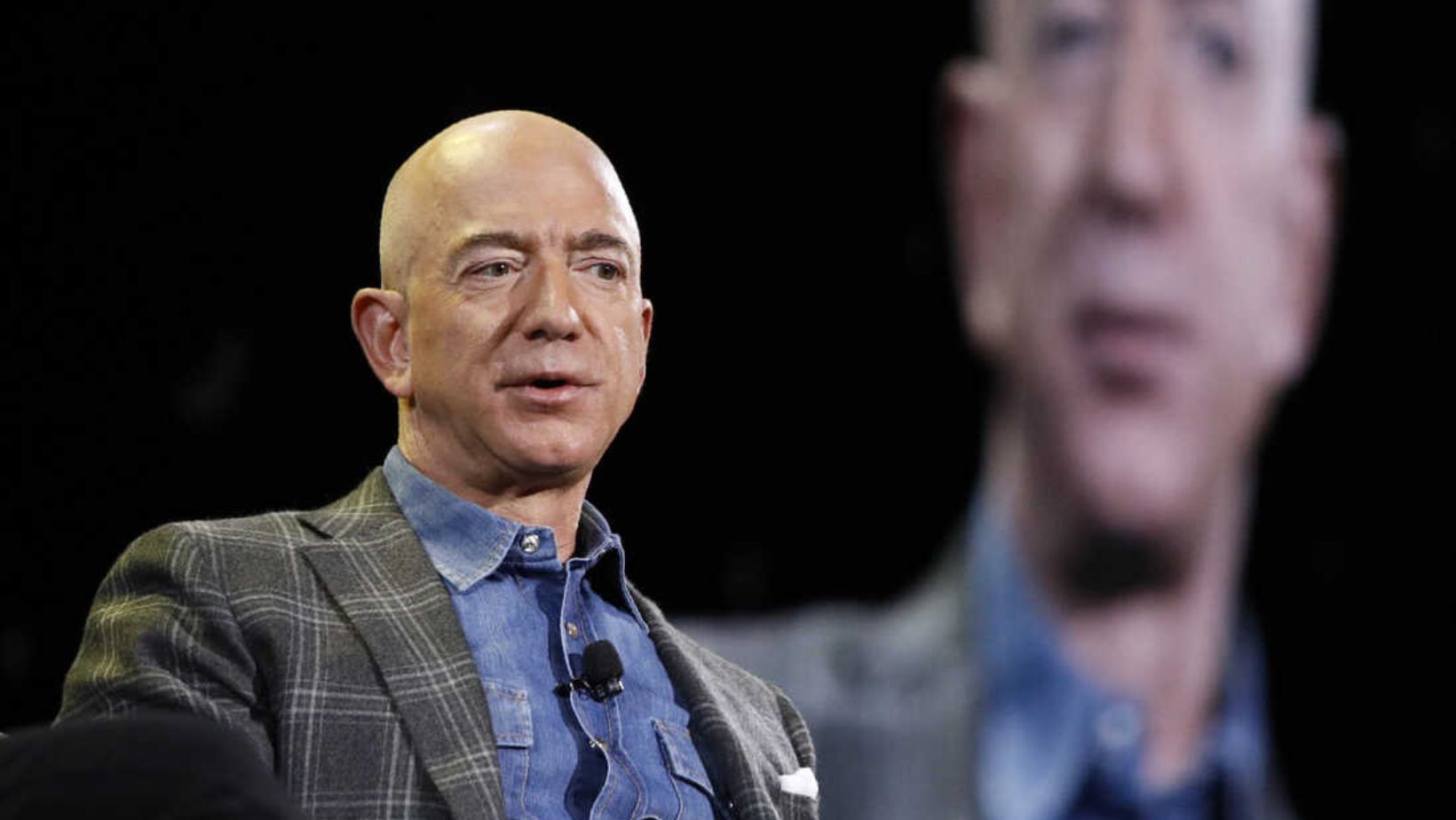 Masuk daftar orang terkaya didunia, berapa kekayaan Jeff Bezos ?