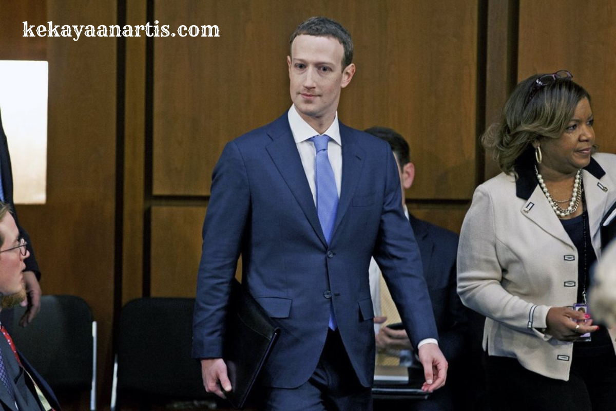 Mark Zuckerberg:Dari Asrama Harvard Hingga Menjadi Miliarder